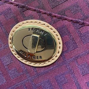 Tommy Hilfiger Crossbody Bag